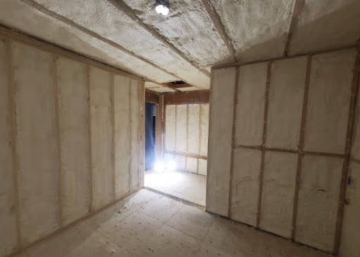  

                     Spray foam insulation helps to keep your wine cellar at the optimum levels of humidity and temperatire


                     