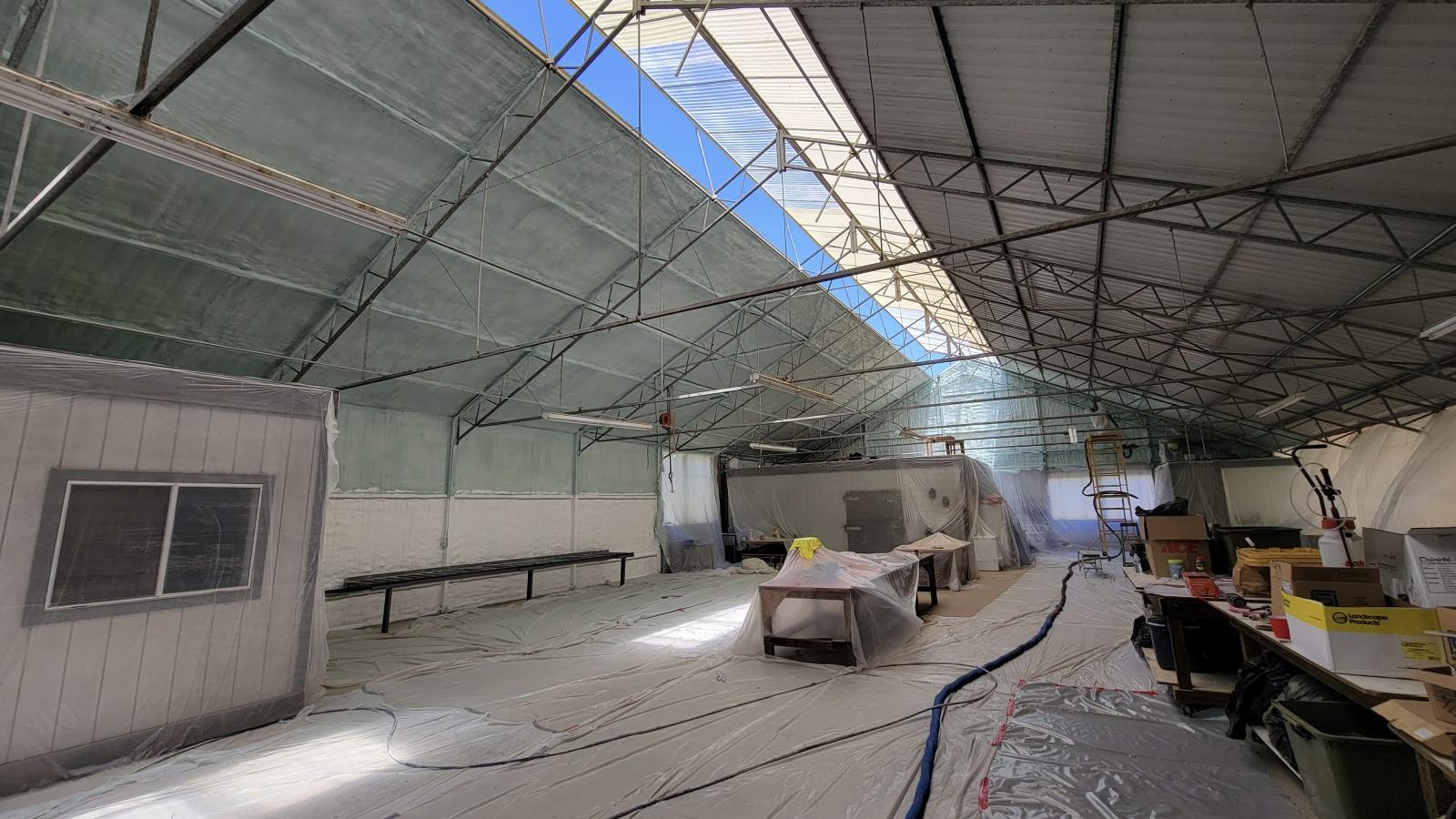 Spray foam insulation application in 2025 - closed-cell and open-cell comparison