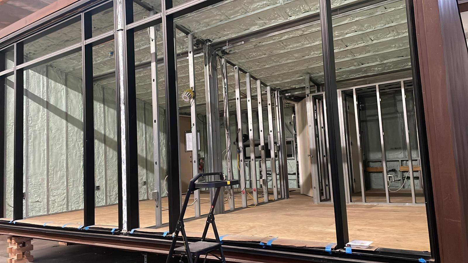 Closed-cell spray foam application in metal building